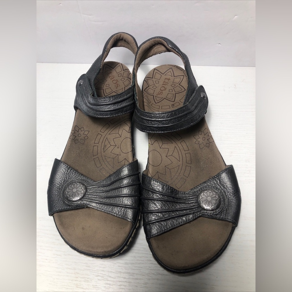 Taos Sandals Escape Silver Grey Leather Ankle Strap Women’s Size 10 Comfort